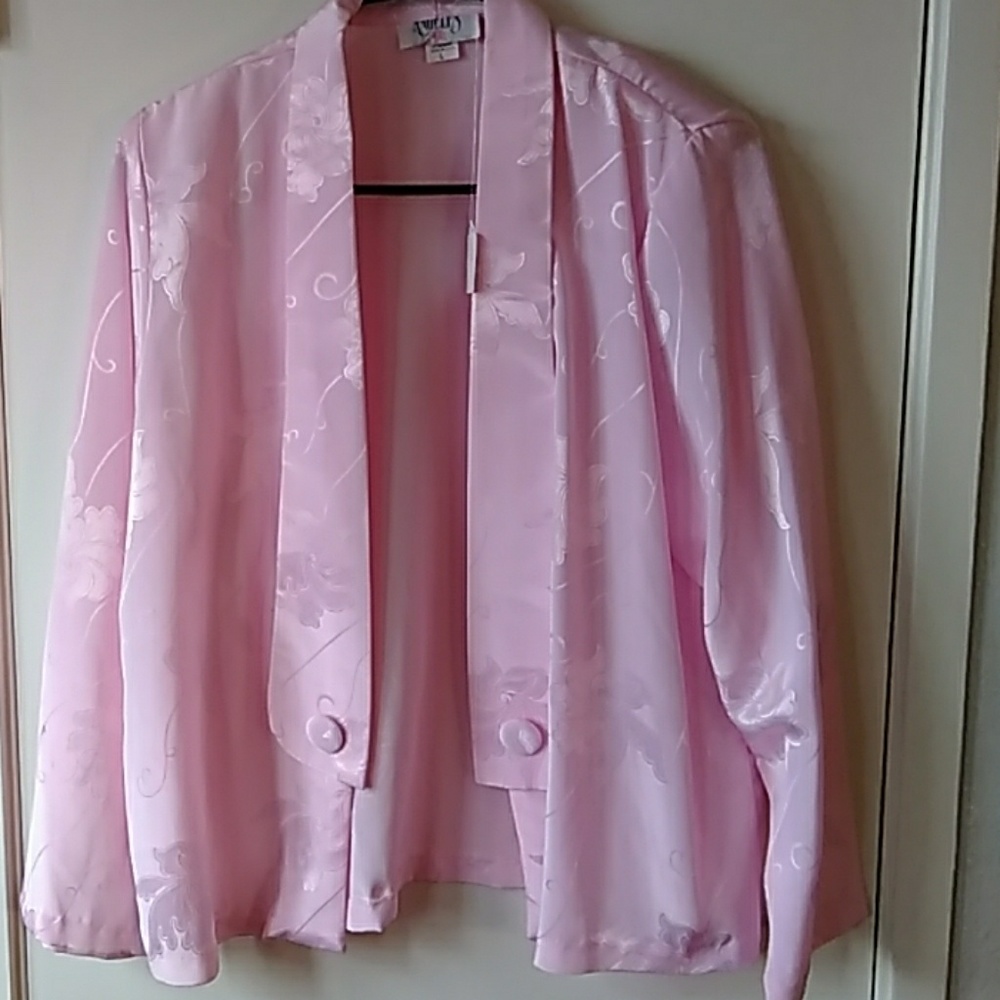 Floral pink blazer